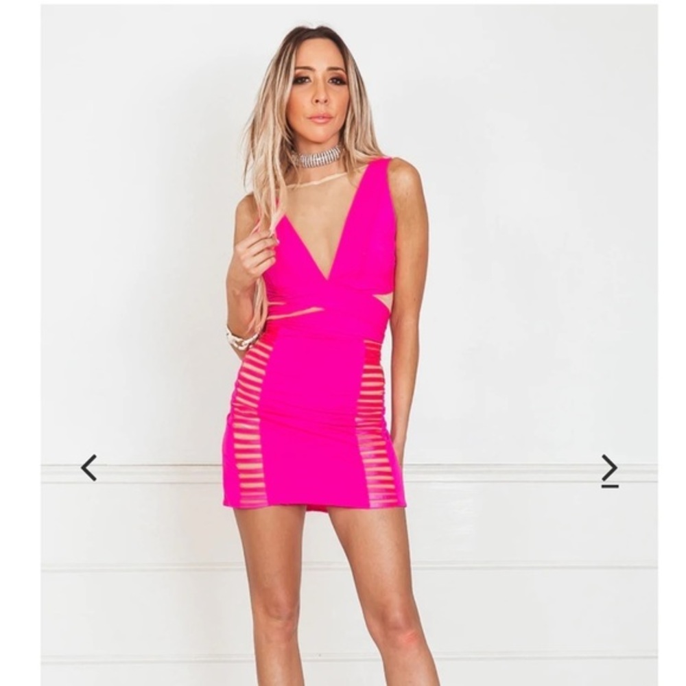 NEON PINK DRESS 💓